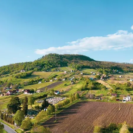 Vulcano Nocleg ze śniadaniem 3*